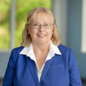 Dr. Annette Stemhagen Headshot